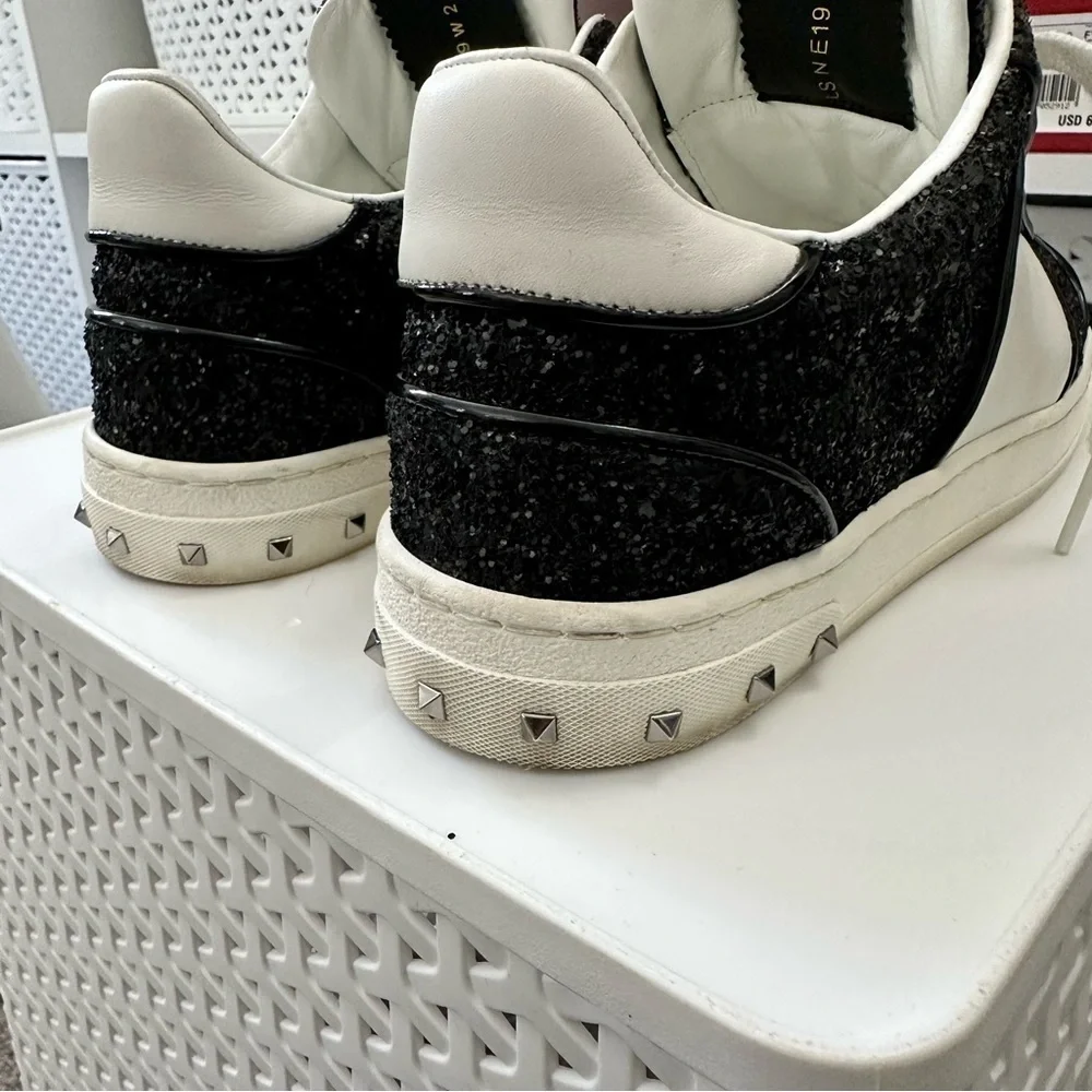 EUC Valentino Garavani Glitter Rockstud Lace Up Sneakers BLACK 37.5 FLY CREW - Picture 5 of 13